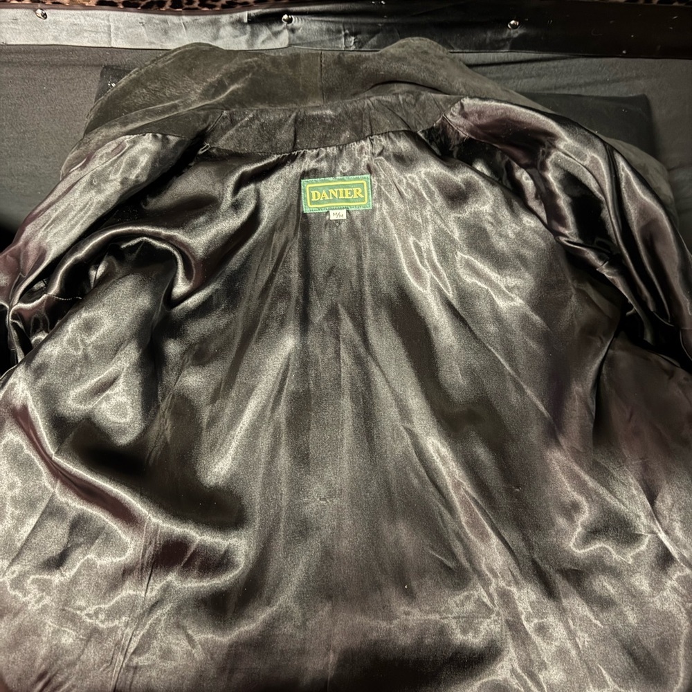 Danier BLACK LARGE flowing oversized M woman's 90's swing jacket. - Picture 13 of 16